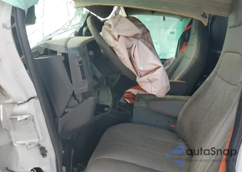 2020 Chevrolet Express G2500 z USA, uszkodzony, nr VIN 1GCWGAFP1L1262706